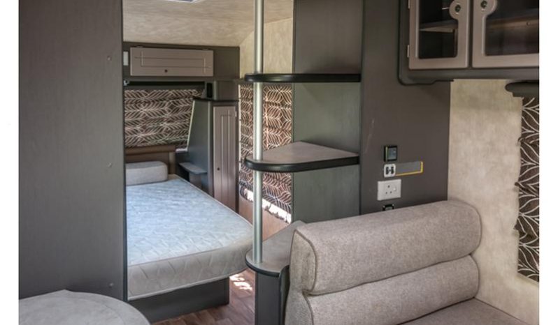 
								Caravan Jurgens Exclusive full									