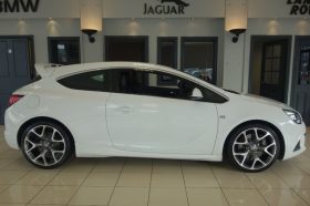 VAUXHALL ASTRA 2.0 VXR 3d 276 BHP FULL LEATHER INTERIOR DAB RAD