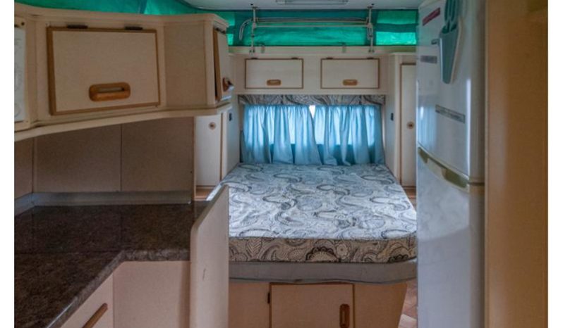 
								Caravan Gypsey Regal full									