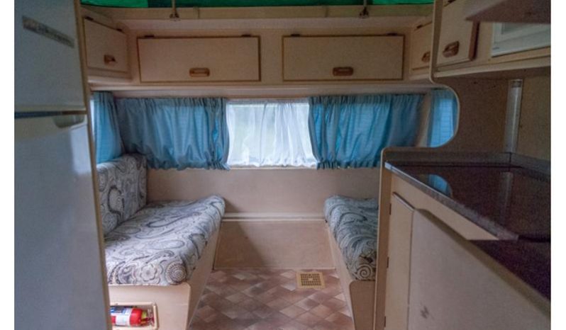 
								Caravan Gypsey Regal full									