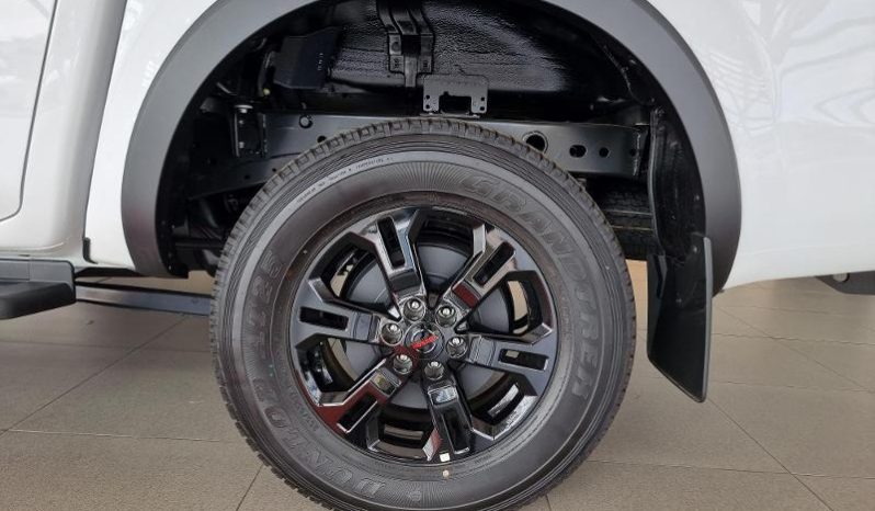 
								Nissan Navara 2.5D Pro-4X D Cab 4X4 At full									