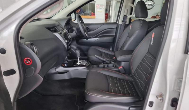 
								Nissan Navara 2.5D Pro-4X D Cab 4X4 At full									