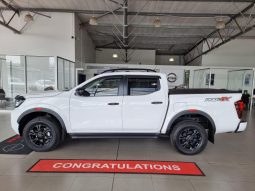 
										Nissan Navara 2.5D Pro-4X D Cab 4X4 At full									