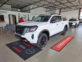 Nissan Navara 2.5D Pro-4X D Cab 4X4 At