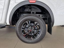 
										Nissan Navara 2.5D Pro-4X D Cab 4X4 At full									