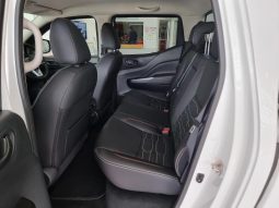 
										Nissan Navara 2.5D Pro-4X D Cab 4X4 At full									
