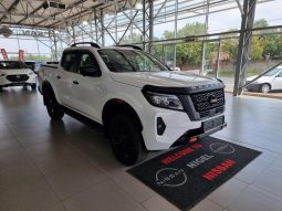 
										Nissan Navara 2.5D Pro-4X D Cab 4X4 At full									