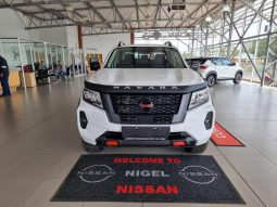
										Nissan Navara 2.5D Pro-4X D Cab 4X4 At full									