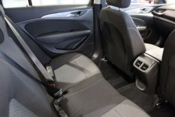 
										VAUXHALL INSIGNIA SPORTS TOURER 1.6 DESIGN NAV ECOTEC 5d 108 BHP SAT NAV + BLUETOO full									
