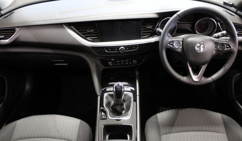 
								VAUXHALL INSIGNIA SPORTS TOURER 1.6 DESIGN NAV ECOTEC 5d 108 BHP SAT NAV + BLUETOO full									