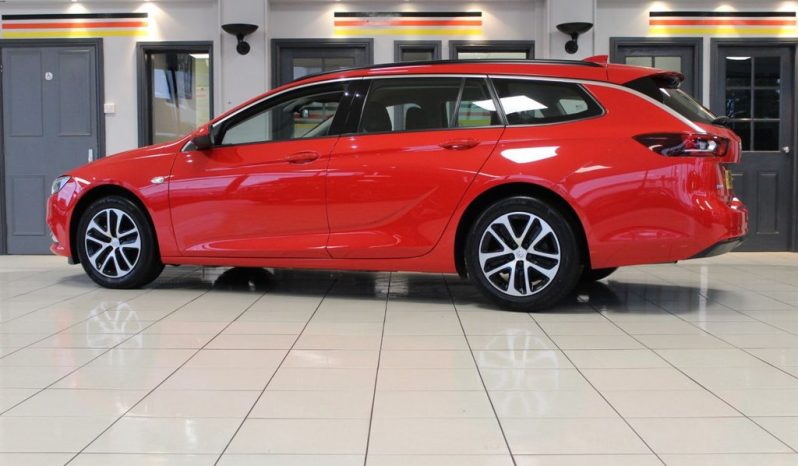 
								VAUXHALL INSIGNIA SPORTS TOURER 1.6 DESIGN NAV ECOTEC 5d 108 BHP SAT NAV + BLUETOO full									