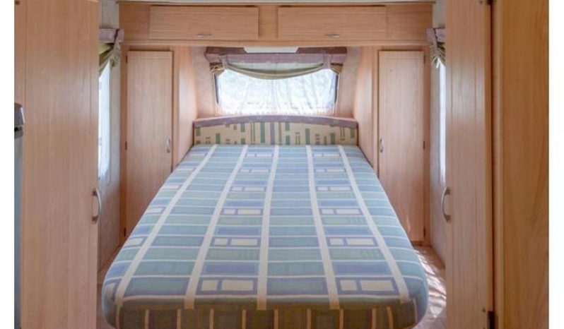
								Caravan Gypsey Romany full									