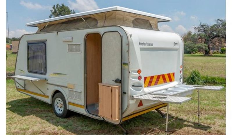 
								Caravan Gypsey Romany full									
