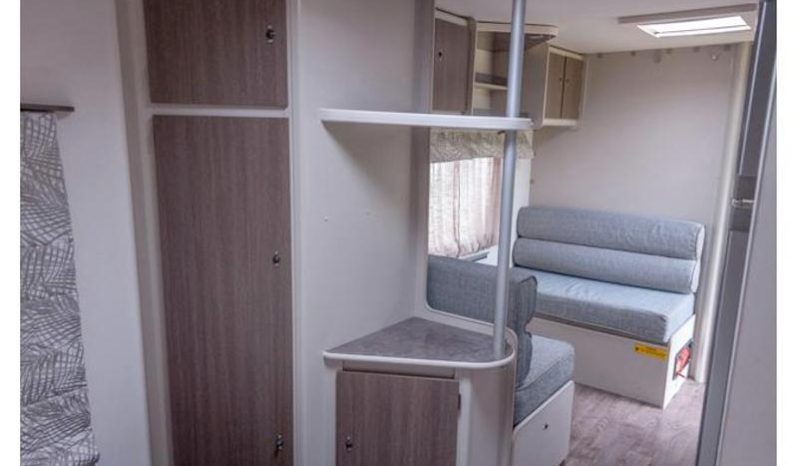 
								Caravan Jurgens Exclusive full									