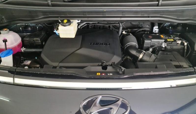
								Hyundai Staria 2.2D Luxury 9 Seater At full									