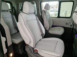 
										Hyundai Staria 2.2D Luxury 9 Seater At full									
