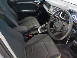 
										Audi A1 Sportback 30 Tfsi S Line S Tronic full									
