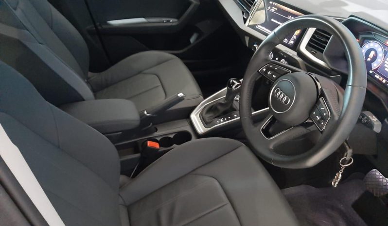 
								Audi A1 Sportback 30 Tfsi S Line S Tronic full									