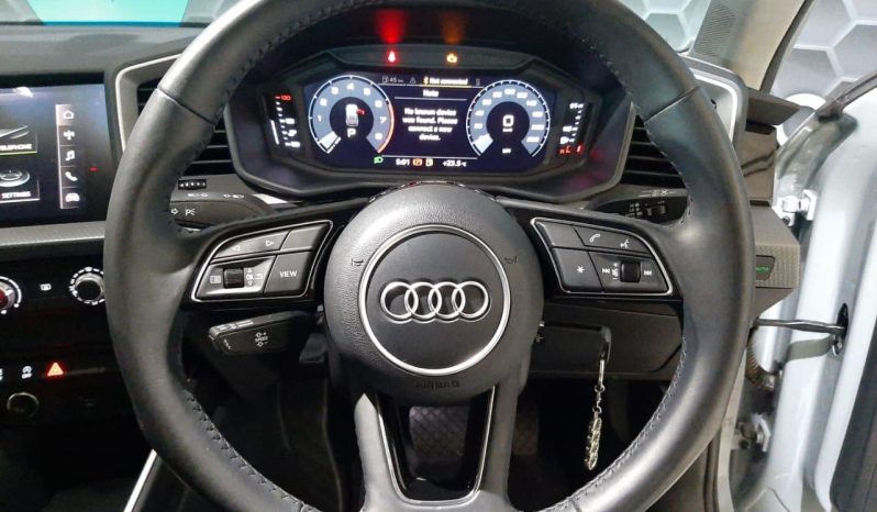 
								Audi A1 Sportback 30 Tfsi S Line S Tronic full									