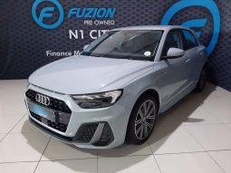 
										Audi A1 Sportback 30 Tfsi S Line S Tronic full									