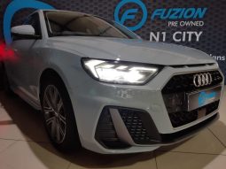 
										Audi A1 Sportback 30 Tfsi S Line S Tronic full									