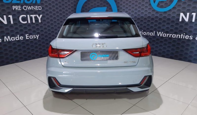 
								Audi A1 Sportback 30 Tfsi S Line S Tronic full									