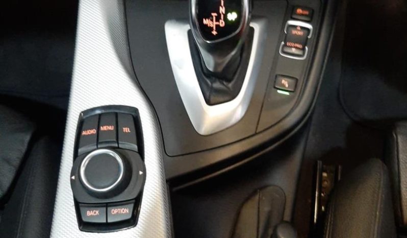 
								BMW 3 Series Sedan 328i M Sport Steptronic full									