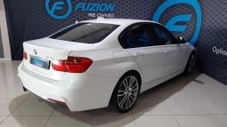 
										BMW 3 Series Sedan 328i M Sport Steptronic full									