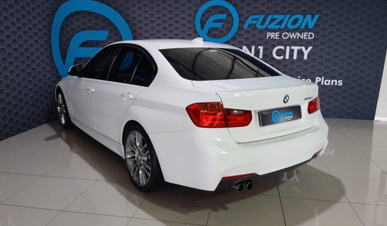 
								BMW 3 Series Sedan 328i M Sport Steptronic full									