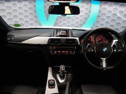 
										BMW 3 Series Sedan 328i M Sport Steptronic full									