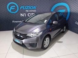 
										Honda Jazz 1.2 Comfort Cvt full									
