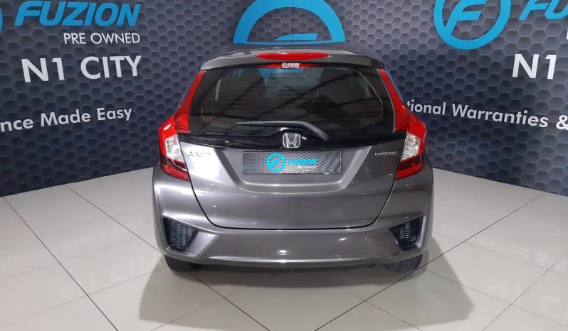 
								Honda Jazz 1.2 Comfort Cvt full									