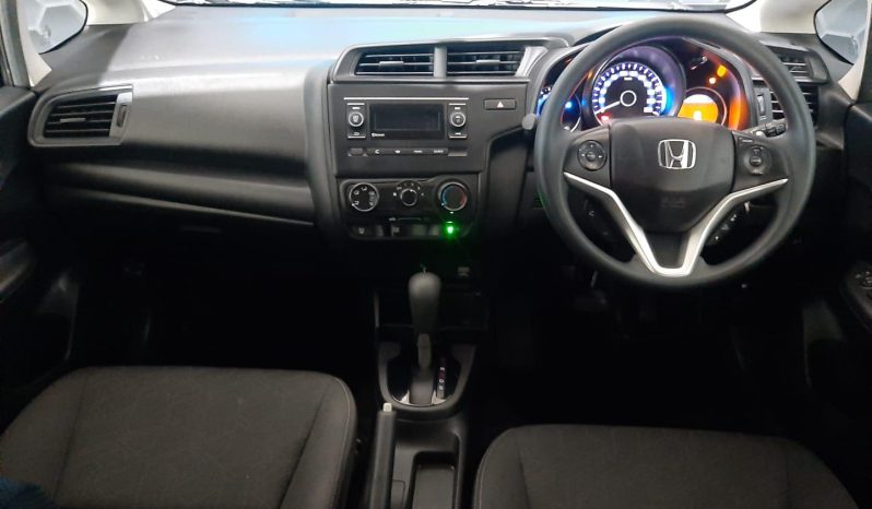 
								Honda Jazz 1.2 Comfort Cvt full									