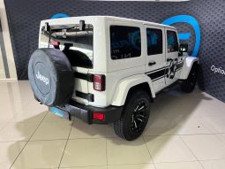 
										Jeep Wrangler Unlimited 3.6 Sahara At full									