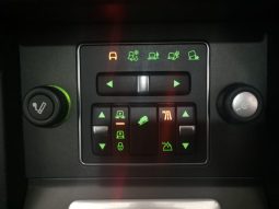 
										Land Rover Discovery 4 3.0 Sd V6 Se At full									
