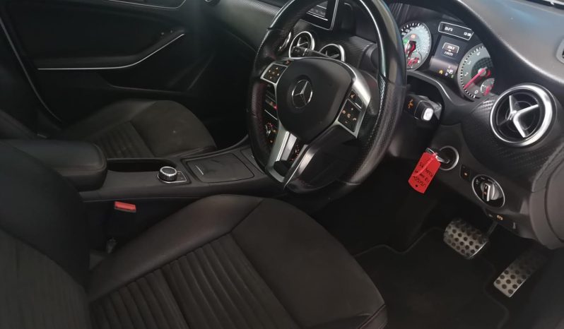 
								Mercedes Benz A-Class A 200 Blueefficiency Amg Sport 7G-D full									