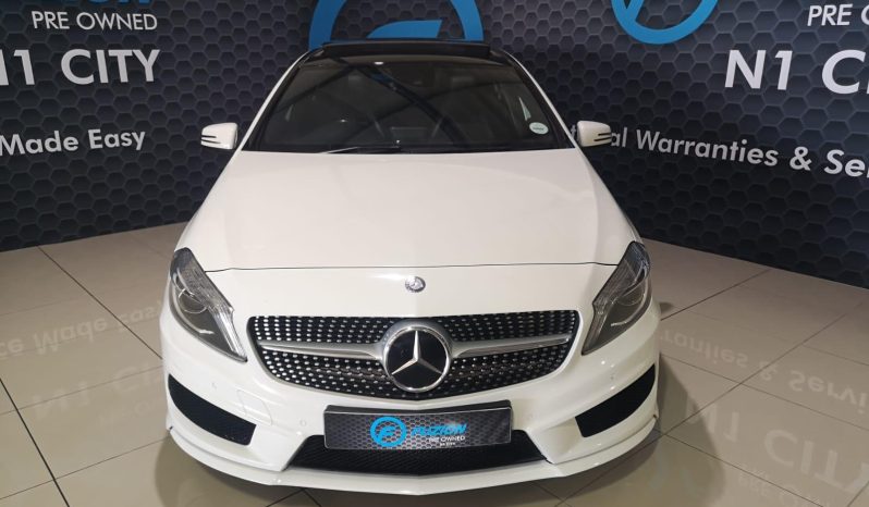 
								Mercedes Benz A-Class A 200 Blueefficiency Amg Sport 7G-D full									