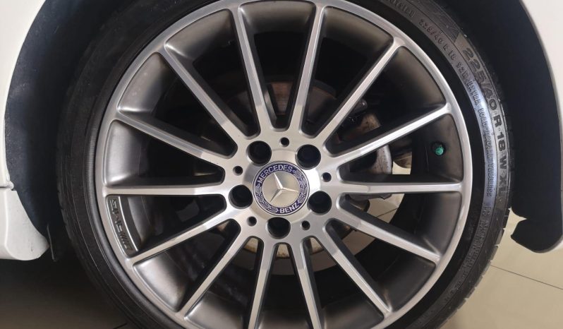 
								Mercedes Benz A-Class A 200 Blueefficiency Amg Sport 7G-D full									