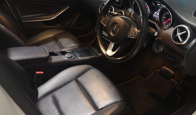
								Mercedes Benz A-Class A 220 D Urban Line 7G-Dct full									