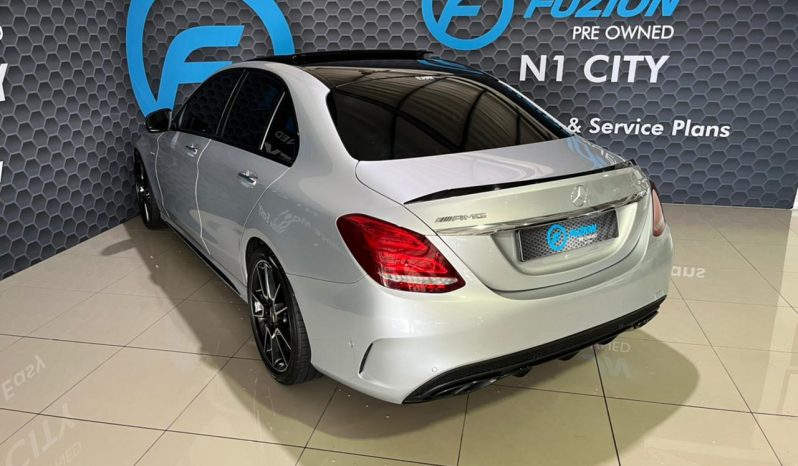 
								Mercedes Benz C-Class Sedan Mercedes-Amg C 43 4matic 9G-Tronic full									
