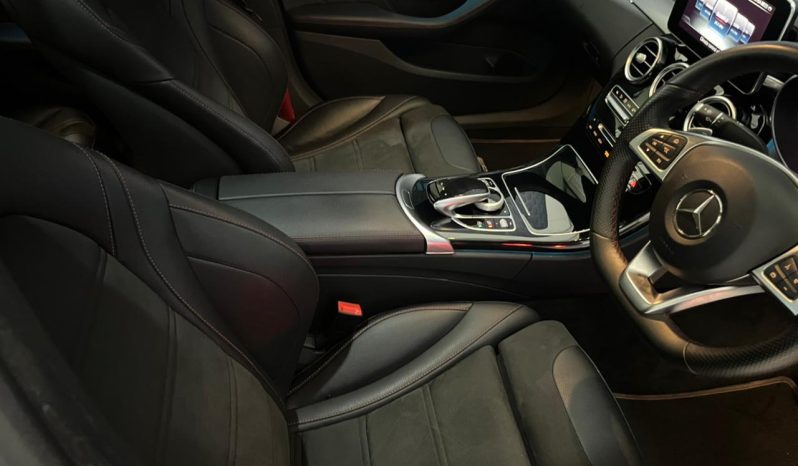
								Mercedes Benz C-Class Sedan Mercedes-Amg C 43 4matic 9G-Tronic full									