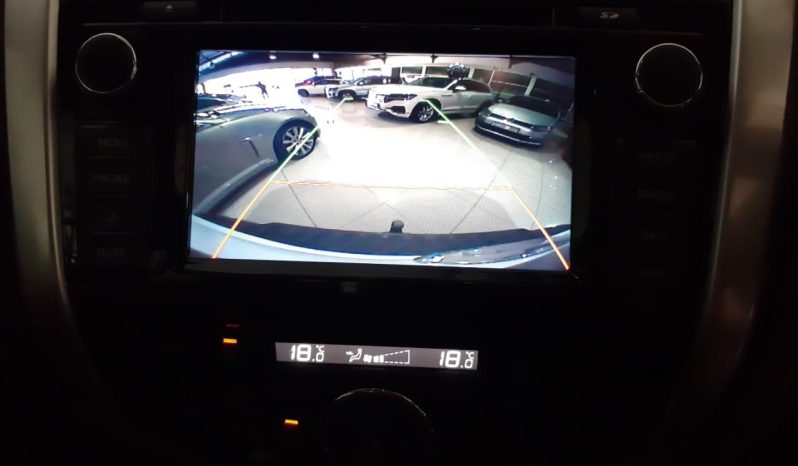 
								Nissan Navara Diesel 2.3D LE 4X4 AT DC + Leather full									