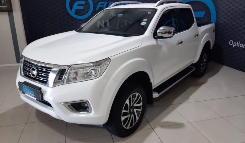 
								Nissan Navara Diesel 2.3D LE 4X4 AT DC + Leather full									
