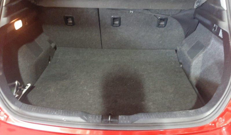 
								Toyota Auris 1.6 Xr Cvt full									