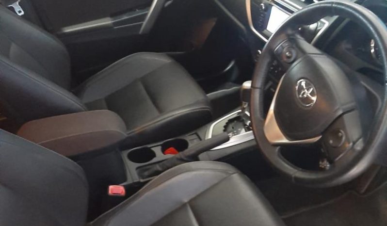 
								Toyota Auris 1.6 Xr Cvt full									