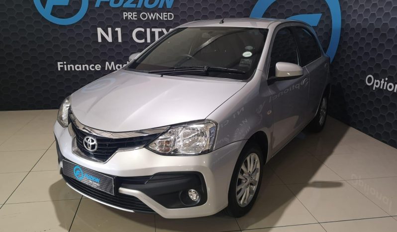 
								Toyota Etios Sc 1.5 Sprint 5-Door full									