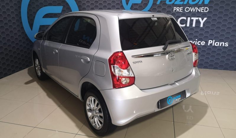 
								Toyota Etios Sc 1.5 Sprint 5-Door full									
