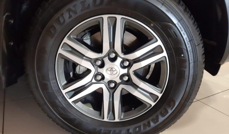 
								Toyota Fortuner 2.4 Gd-6 Raised Body At full									