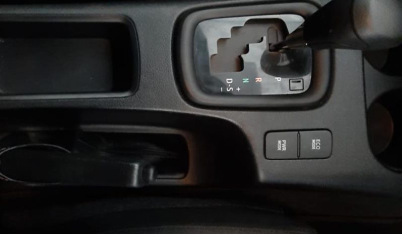 
								Toyota Hilux 2.4 Gd-6 D/cab Rb Srx At full									