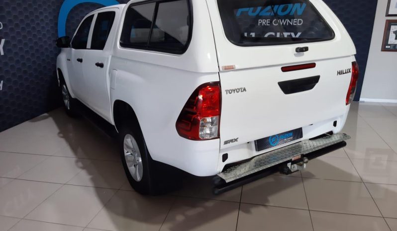 
								Toyota Hilux 2.4 Gd-6 D/cab Rb Srx At full									
